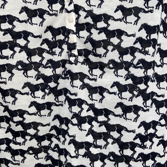 H&M Black Cream Equestrian Horse Print V-neck 3/4 sleeve Blouse 3638 - Picture 3 of 6